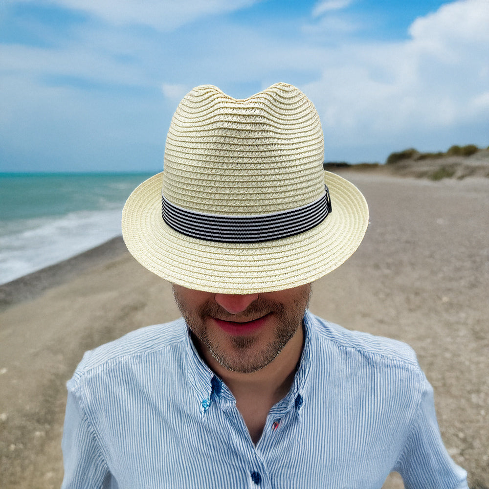 Sombrero de panamá fedora con cinta en varios colores
