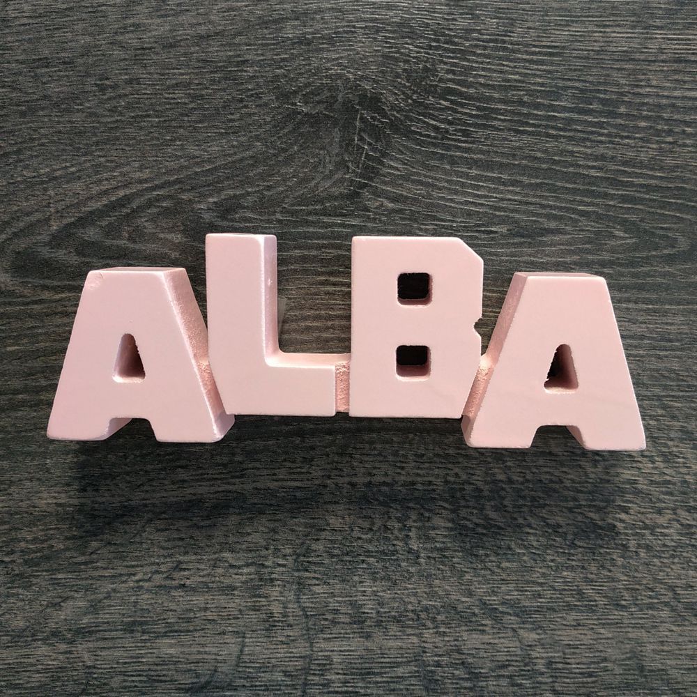 Nombres de chica para decorar de madera MDF
