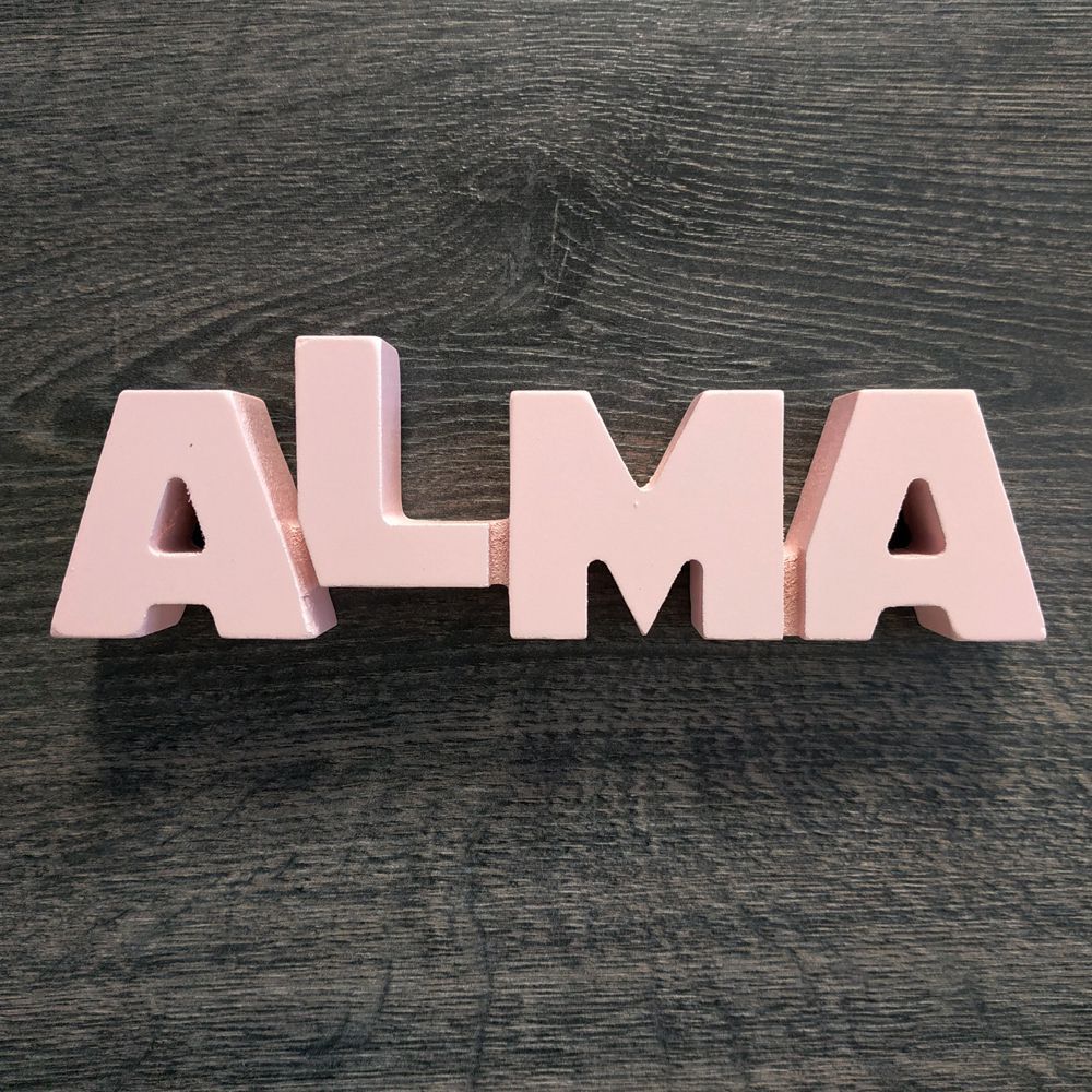 Nombres de chica para decorar de madera MDF