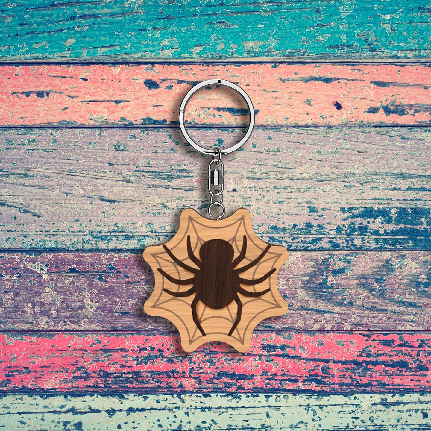 Llavero de madera con forma de Araña