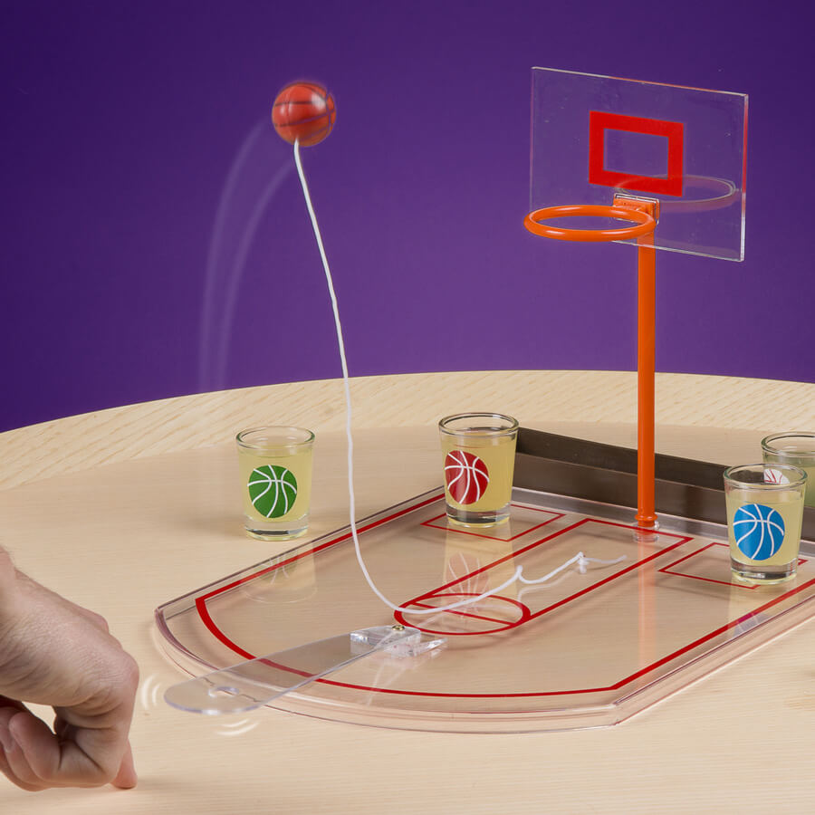 Juego para beber, basket de escritorio con chupitos