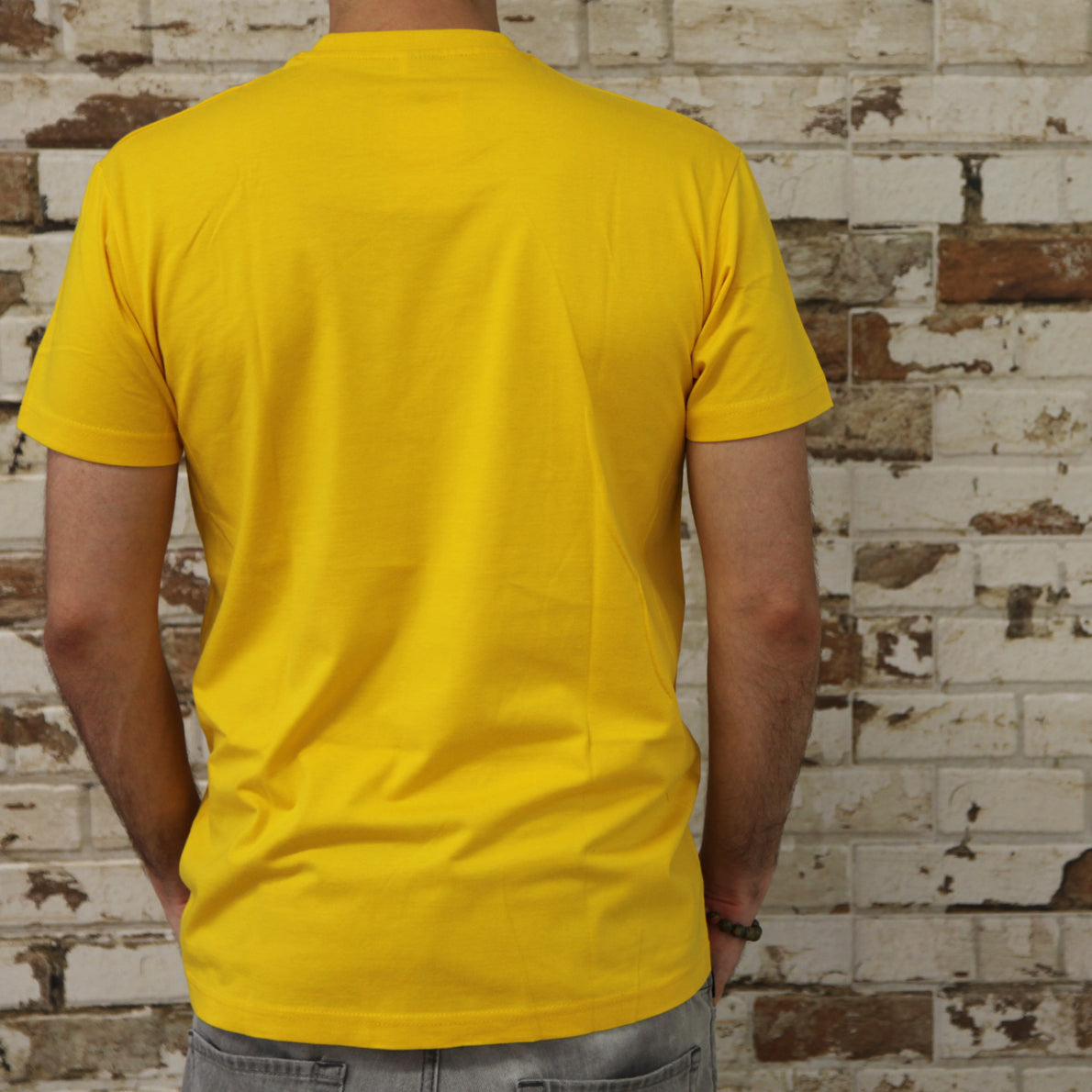 Camiseta Kill Gru Minions amarilla