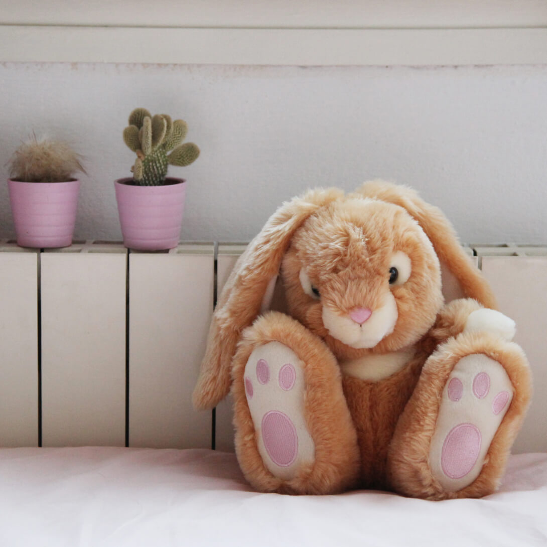 Conejo de peluche