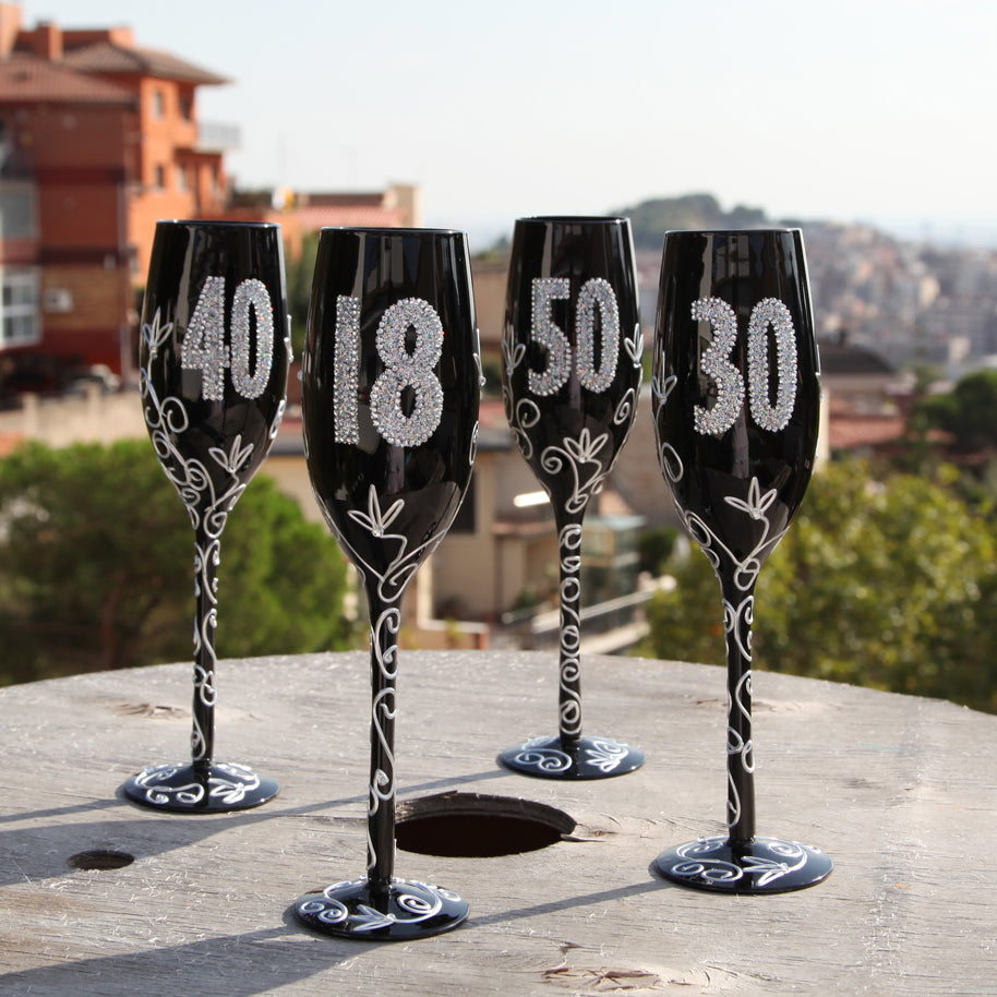 Copa de champagne color negro de 18 años