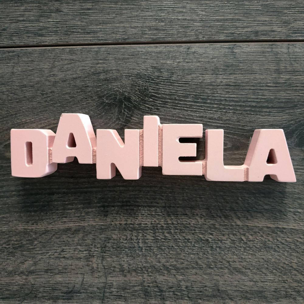 Nombres de chica para decorar de madera MDF