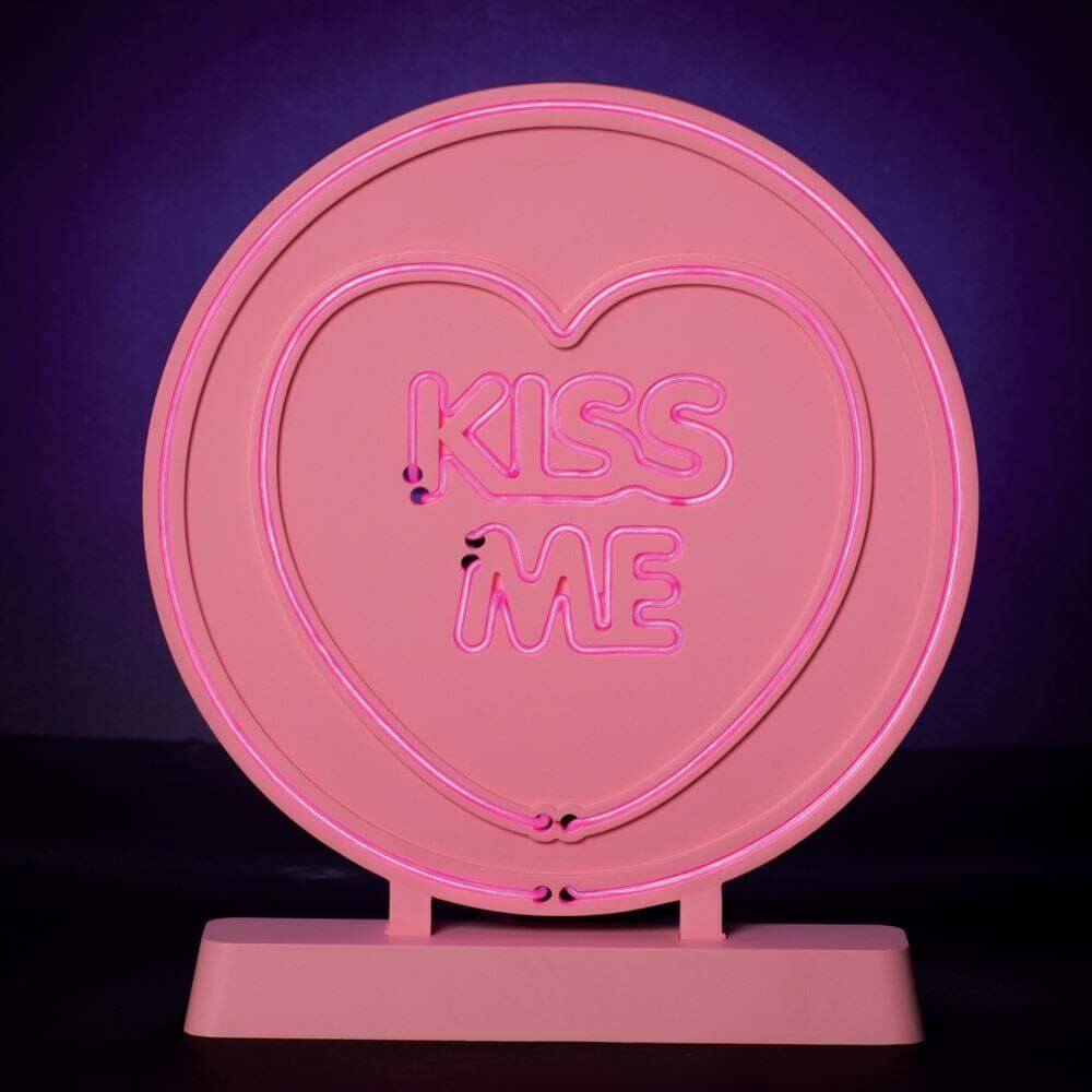 Lámpara de neón Corazón Kiss Me