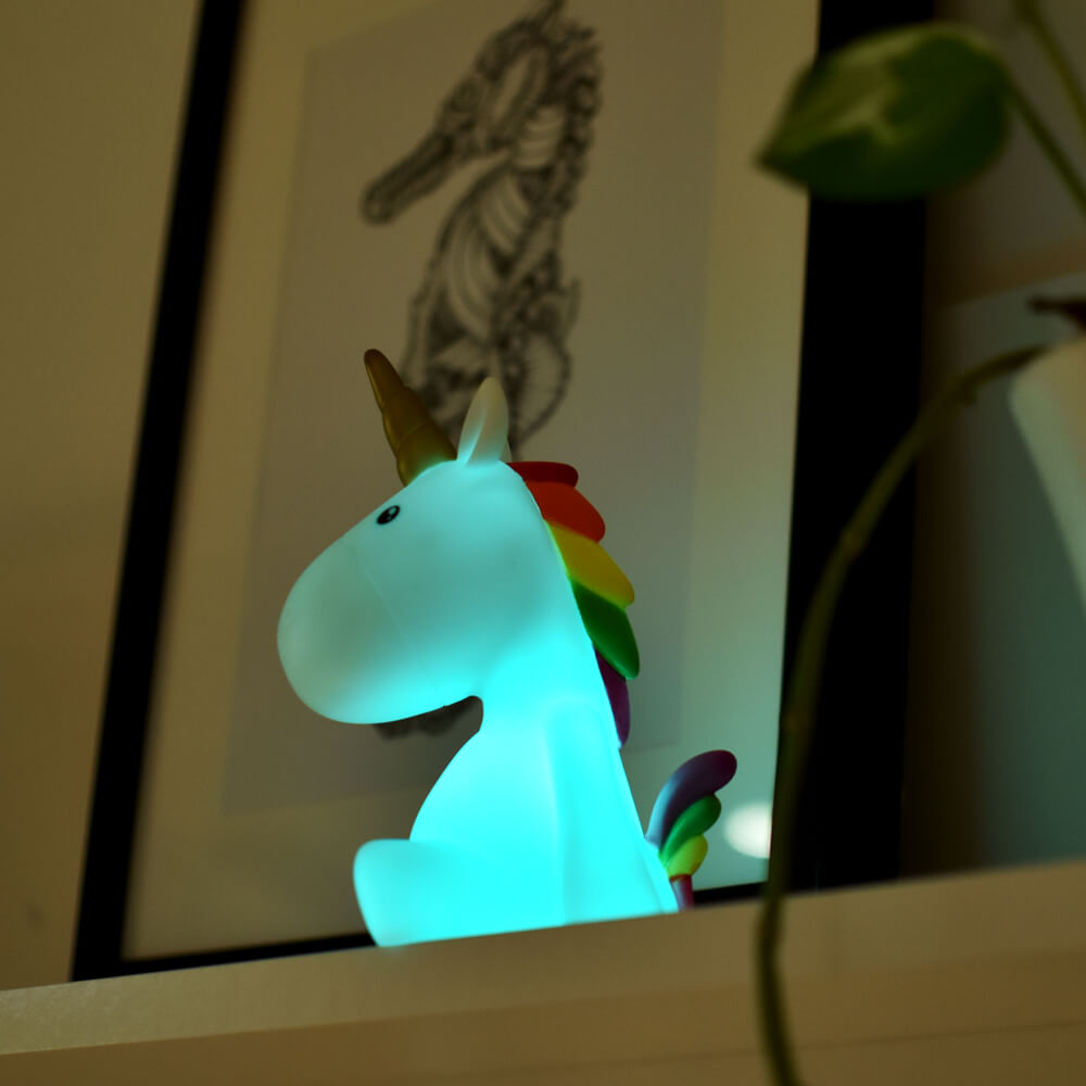 Lámpara Unicornio cambia entre 5 colores