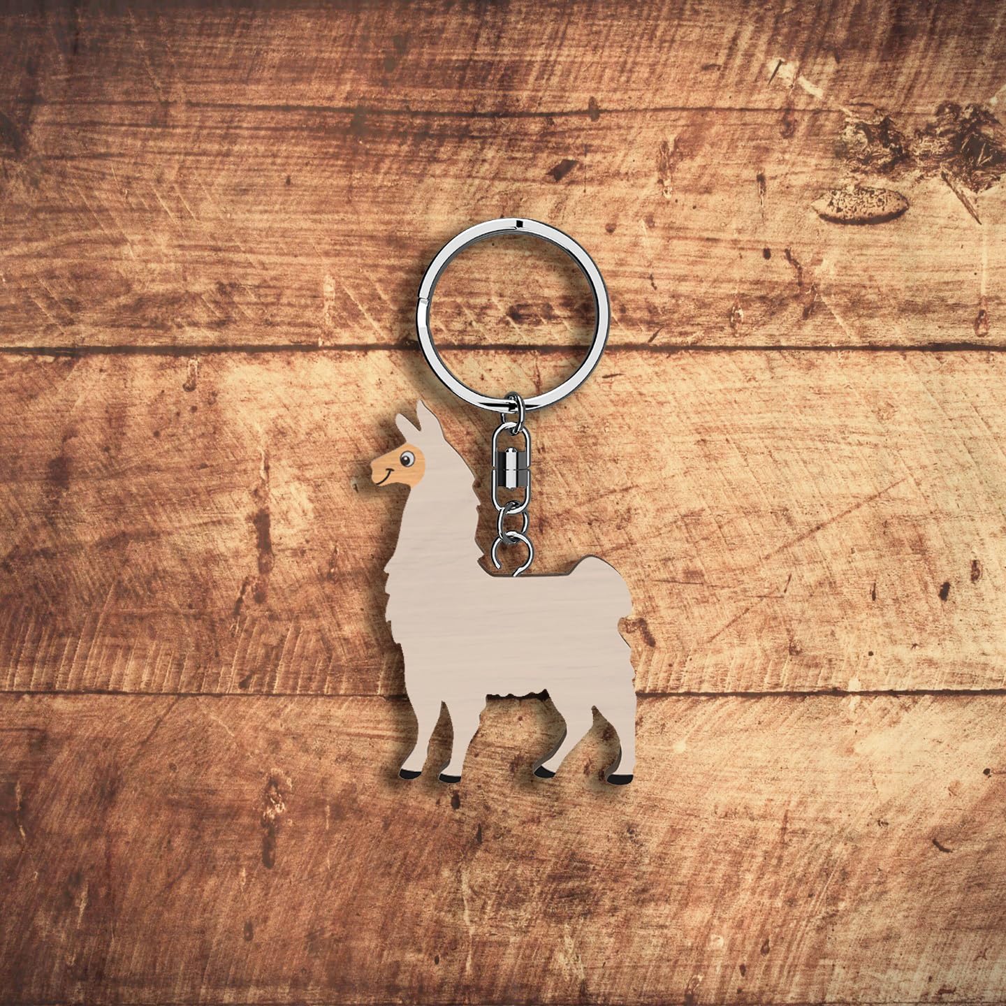 Llavero de madera con forma de Llama