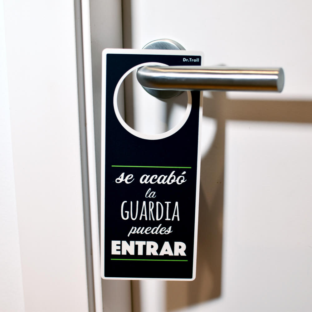 Poming Jugando a los Médicos