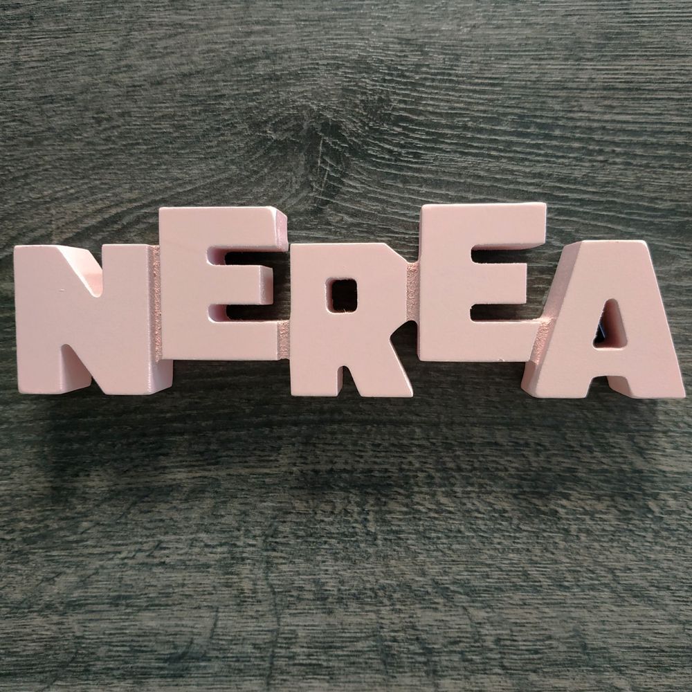 Nombres de chica para decorar de madera MDF