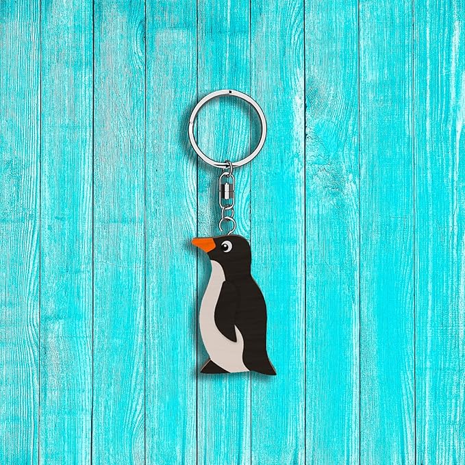Llavero de madera con forma de Pingüino