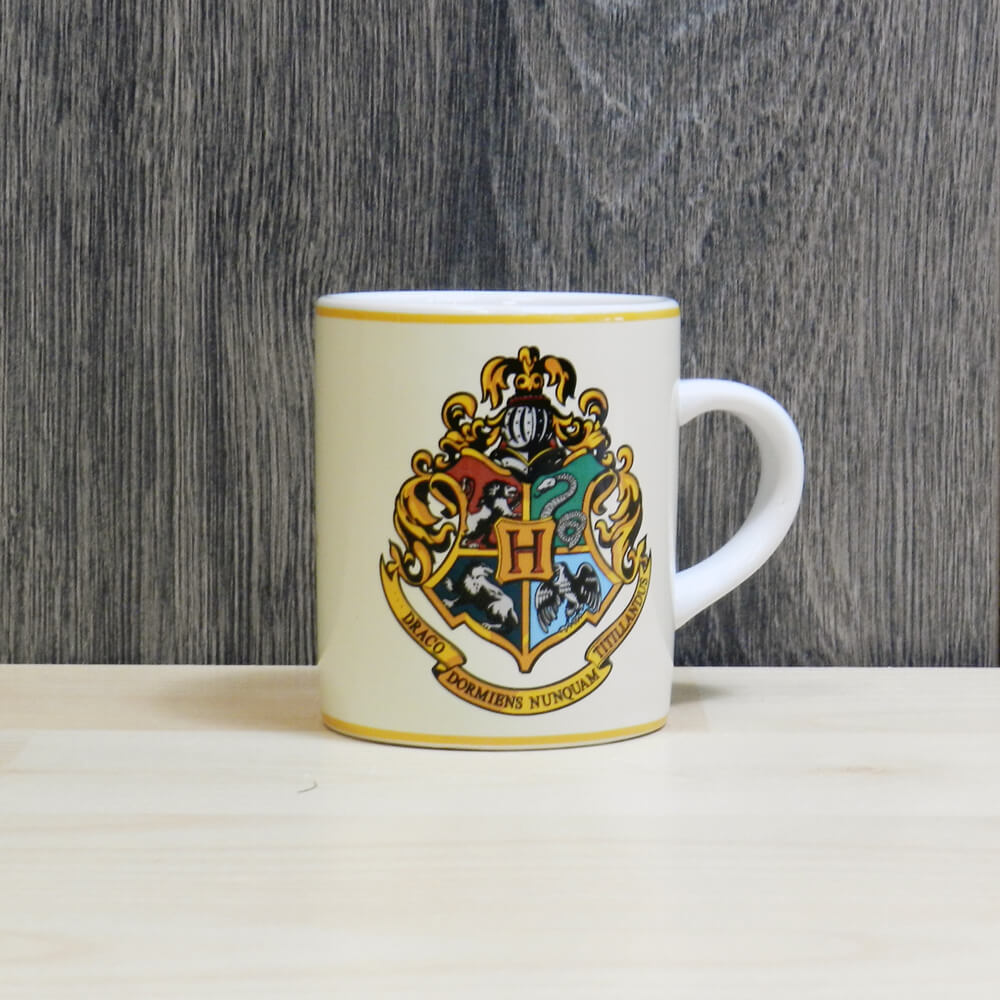 Mini Taza Harry Potter Hogwarts escudo