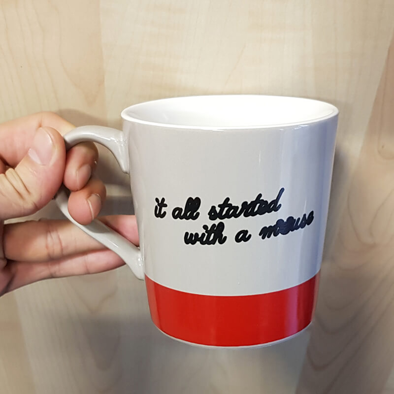 Taza Mickey 90 Aniversario termosensible