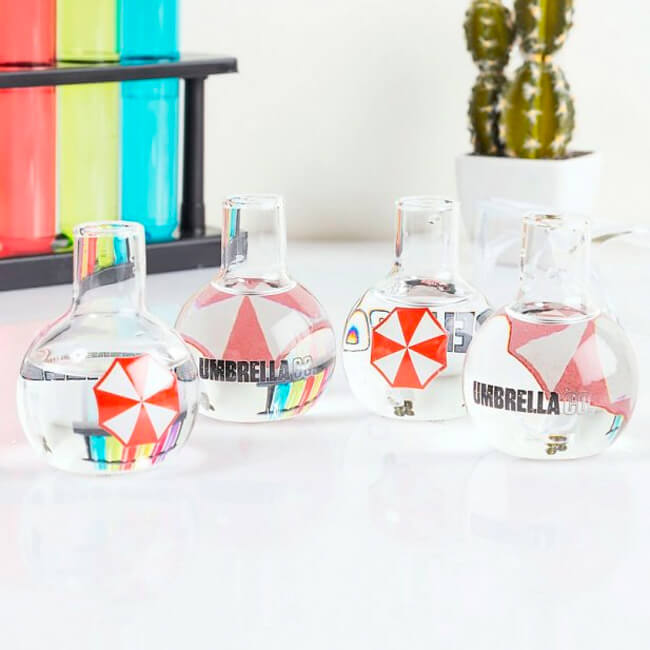 Set 4 Chupitos Umbrella Corp de Resident Evil