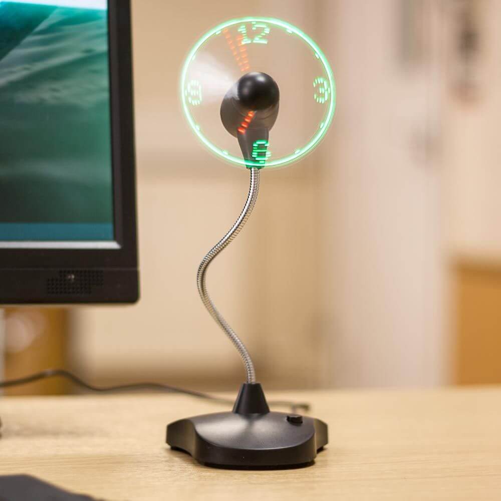 Ventilador de pie con reloj LED