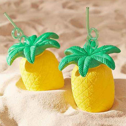 Vaso Piña con pajita rizada