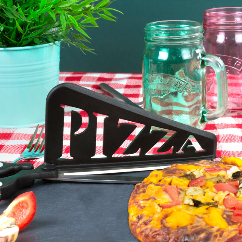 Pizza scissors with spatula